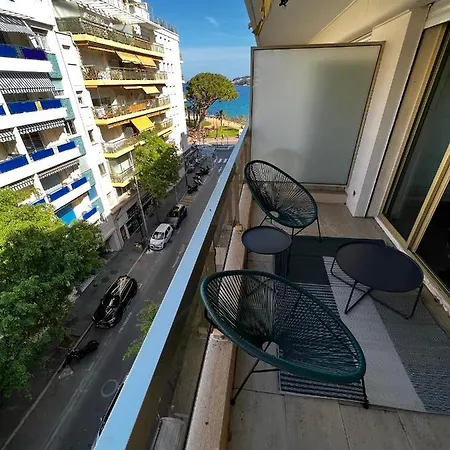 Apartment Modern 60m2 With 2 Balconies, At 50 Meters From Sea Antibes