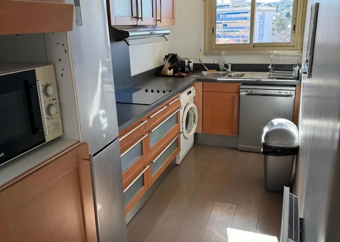 Modern 60m2 With 2 Balconies, At 50 Meters From Sea *