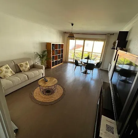 Apartment Modern 60m2 With 2 Balconies, At 50 Meters From Sea