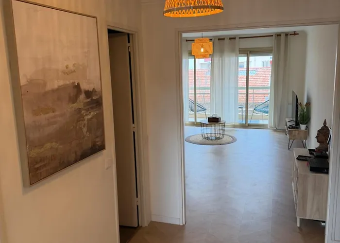 Appartamento Modern 60m2 With 2 Balconies, At 50 Meters From Sea Antibes